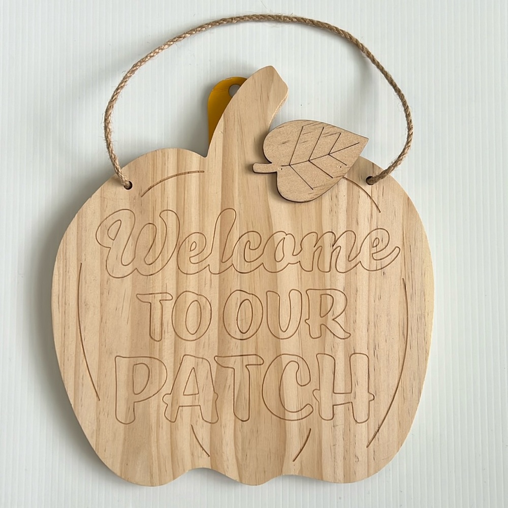 Welcome To Our Patch Pumpkin Wood hanging sign NWT